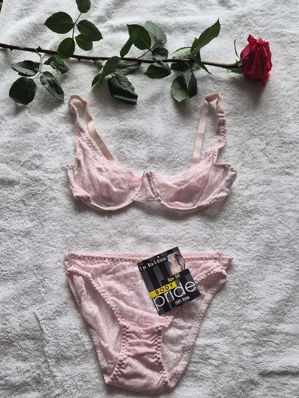Women's Light Pink Lace Bra & Bikini Set
